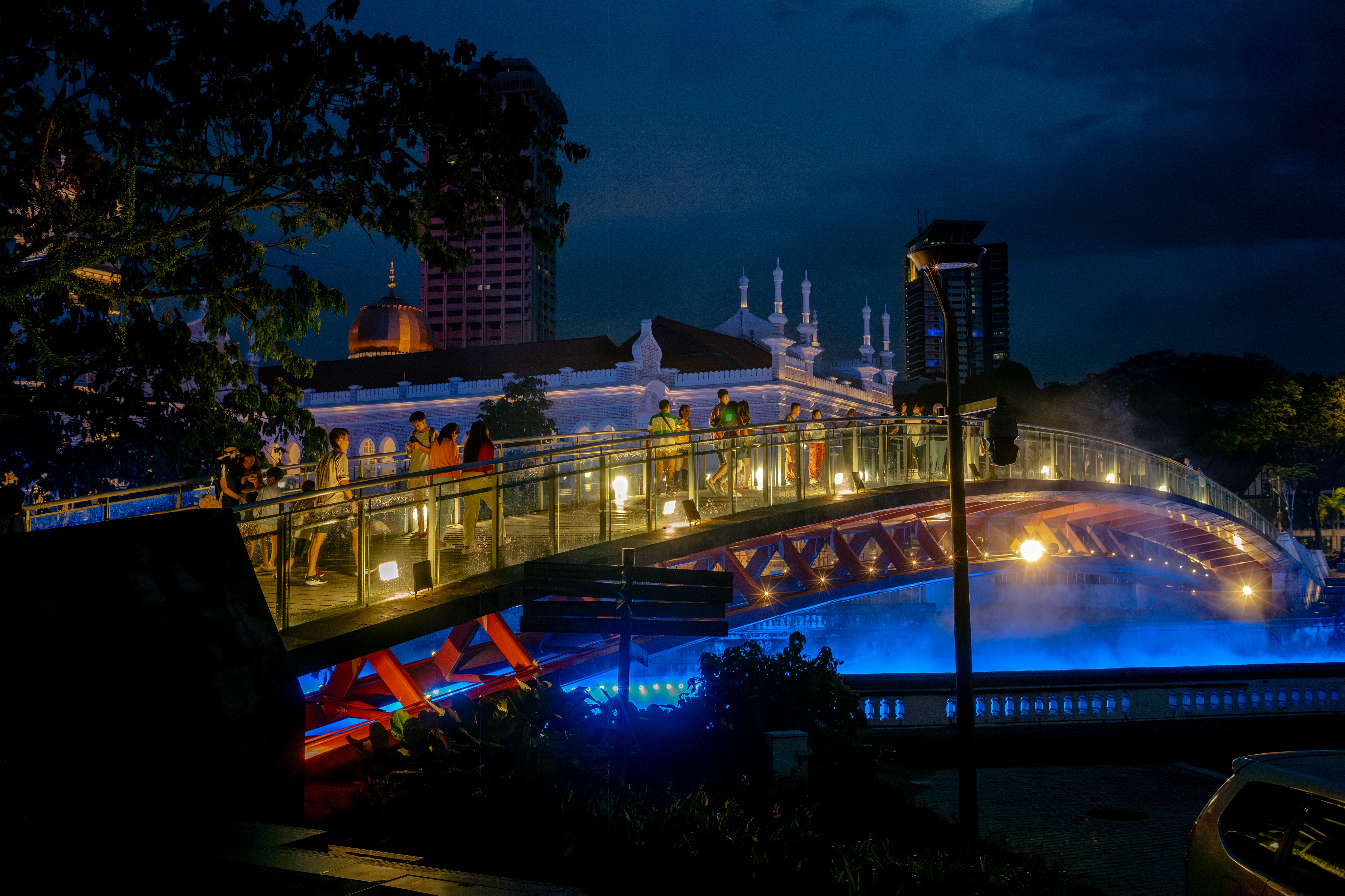 12 Apr | Leica Explore: Evening Light Study - Sultan Abdul Samad & The River of Life with Sanjit Das & Suzanne Lee