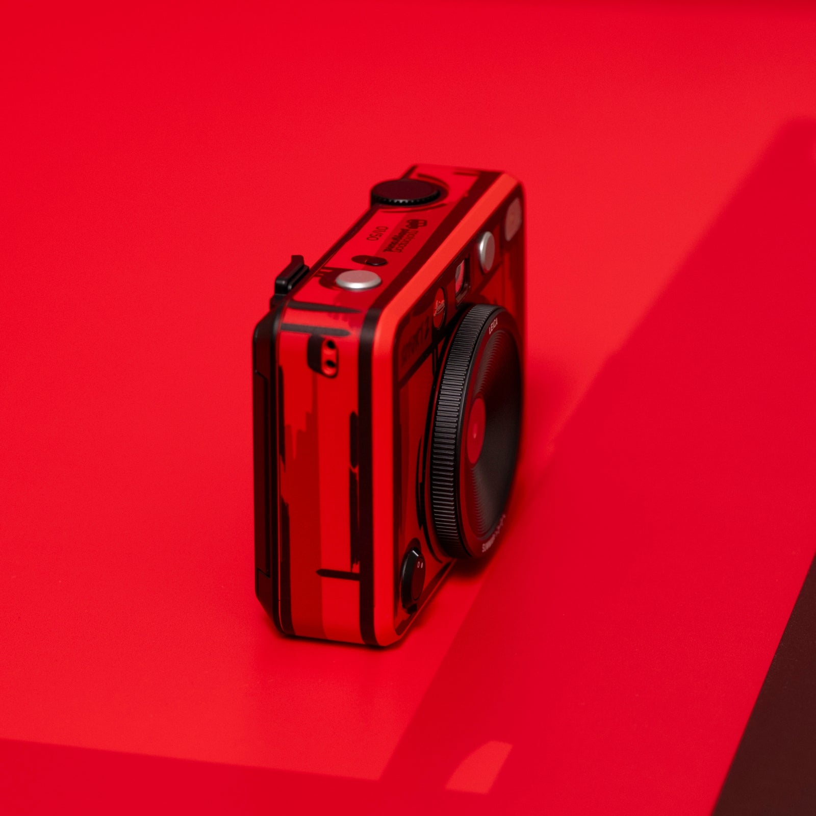 Leica SOFORT 2, Sketch Flex Edition (Red)