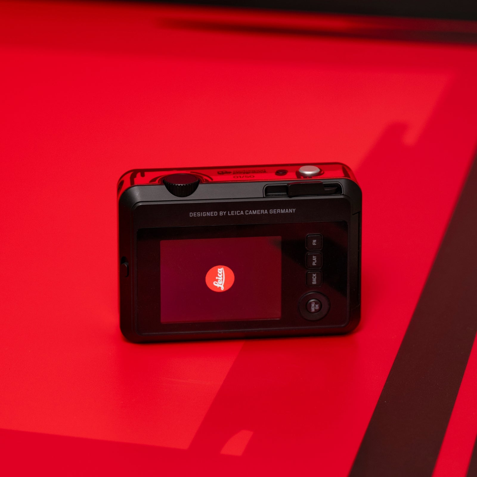 Leica SOFORT 2, Sketch Flex Edition (Red)