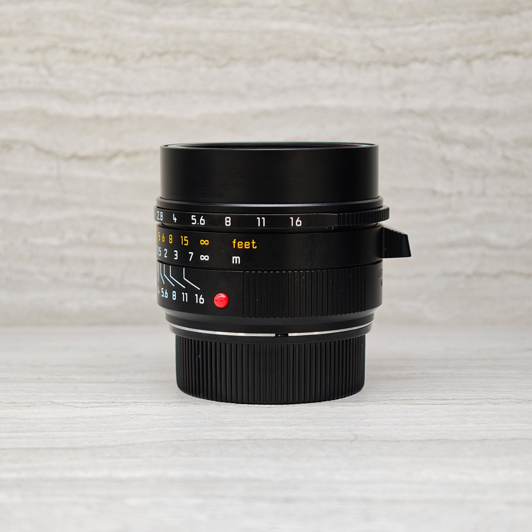 (Pre-Owned) 11618- Leica Summicron-M 28mm f2