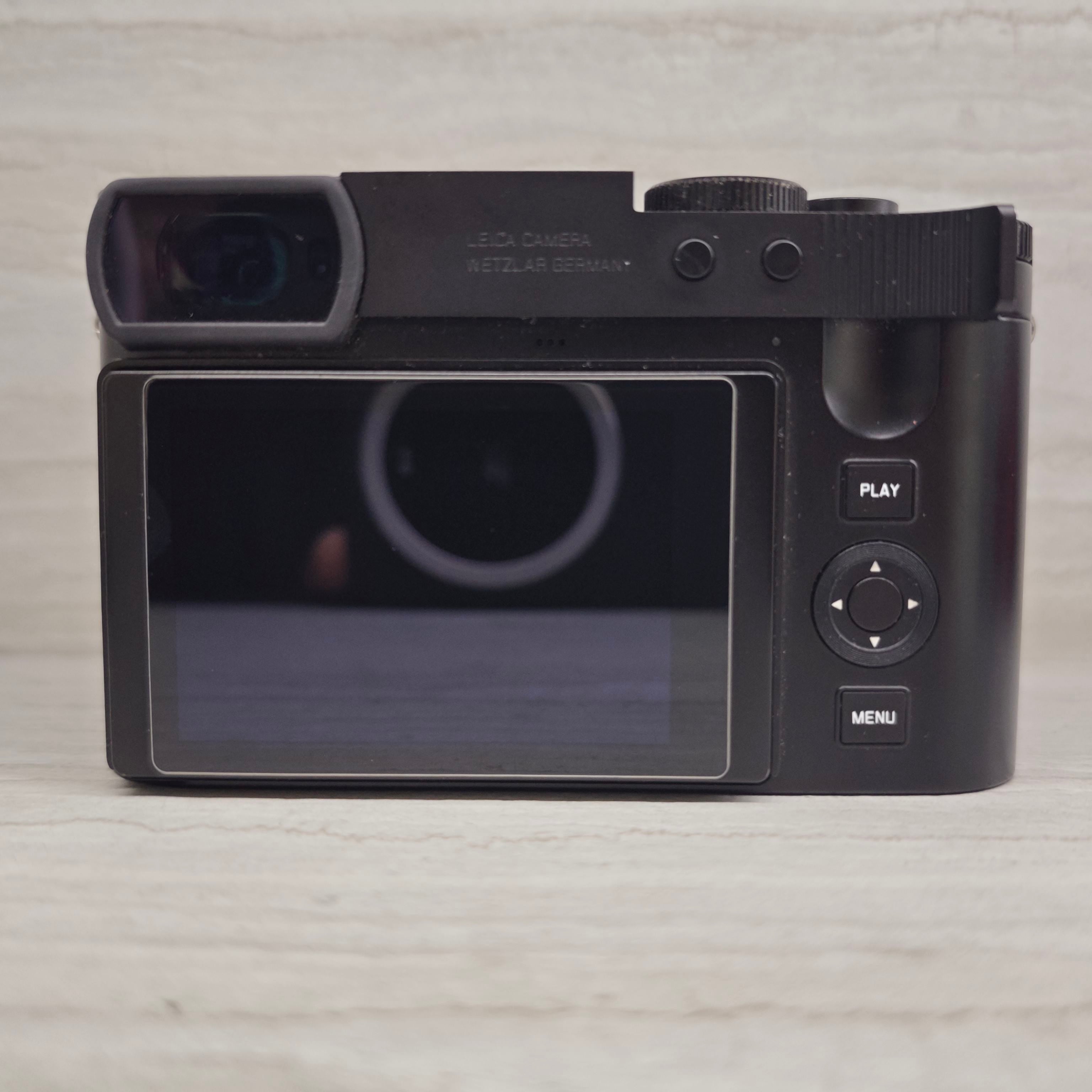 (Pre-Owned) LEICA Q3 black + Thumb Support (5718298)
