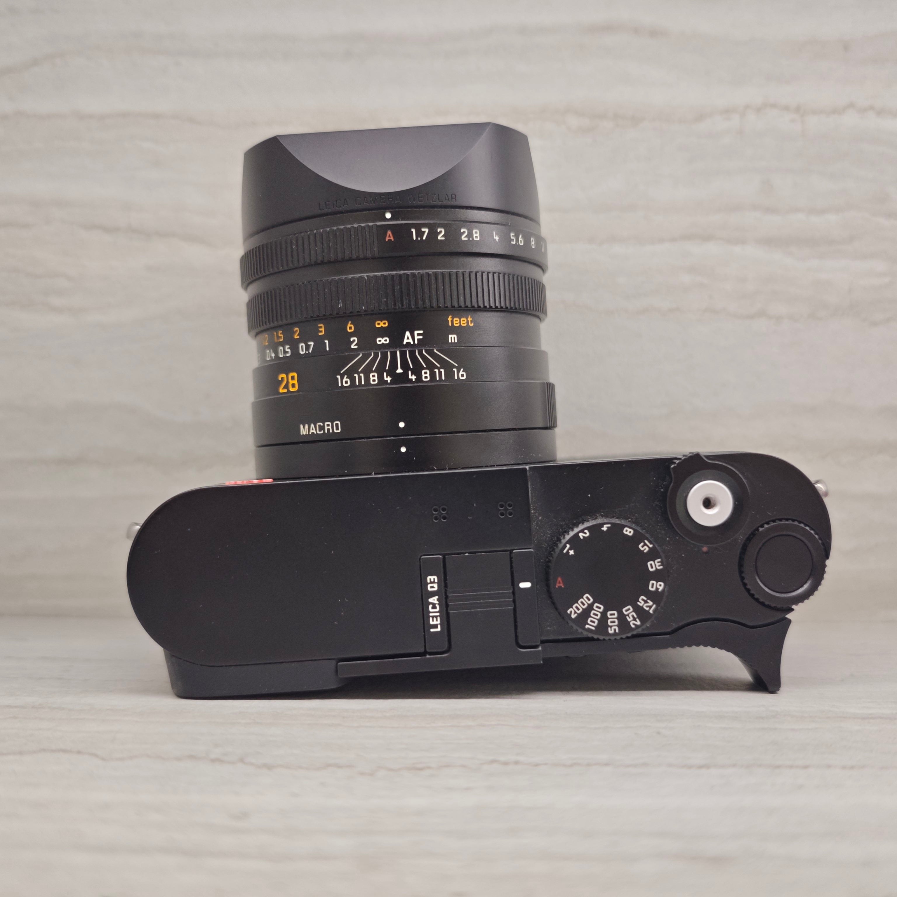 (Pre-Owned) LEICA Q3 black + Thumb Support (5718298)