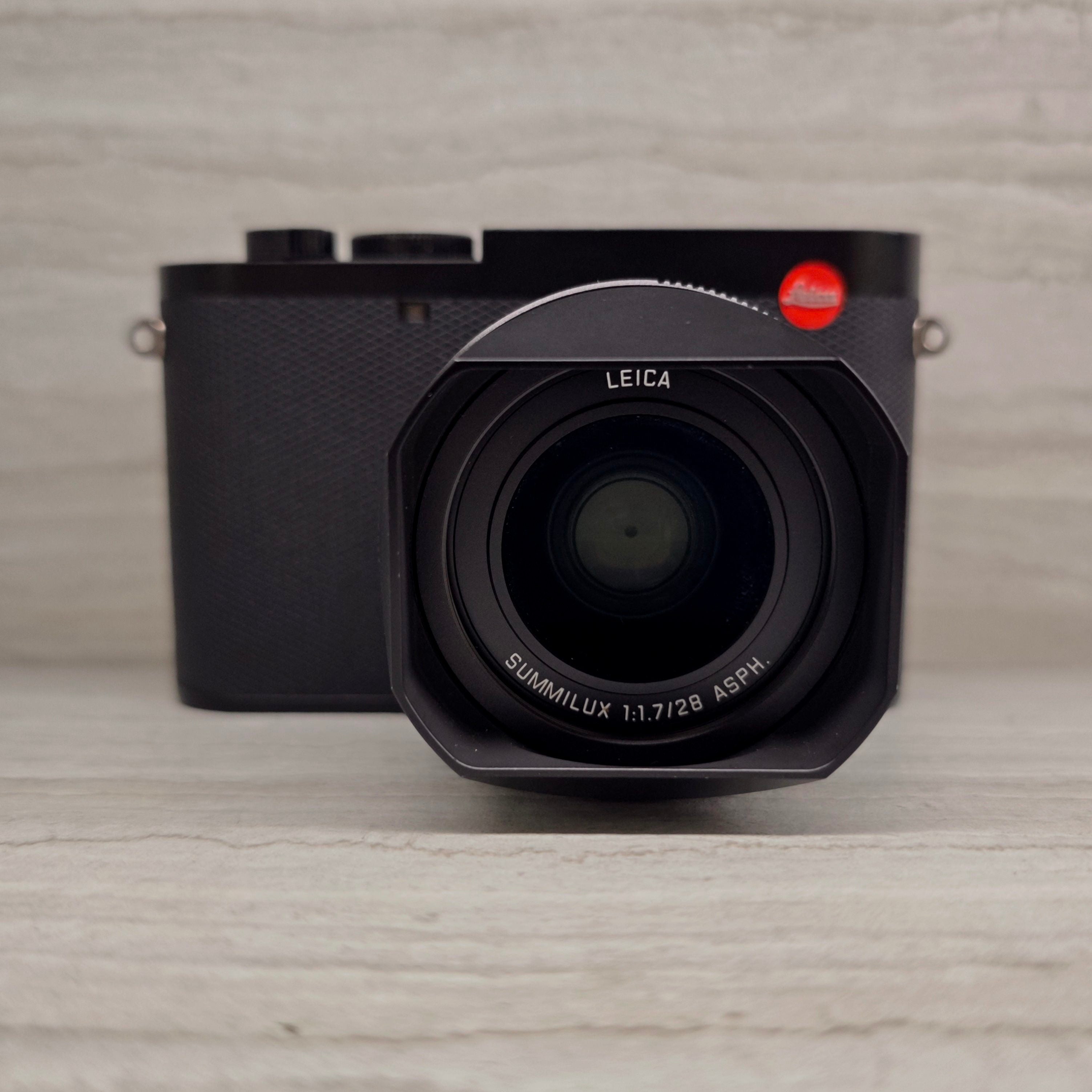 (Pre-Owned) LEICA Q3 black + Thumb Support (5718298)