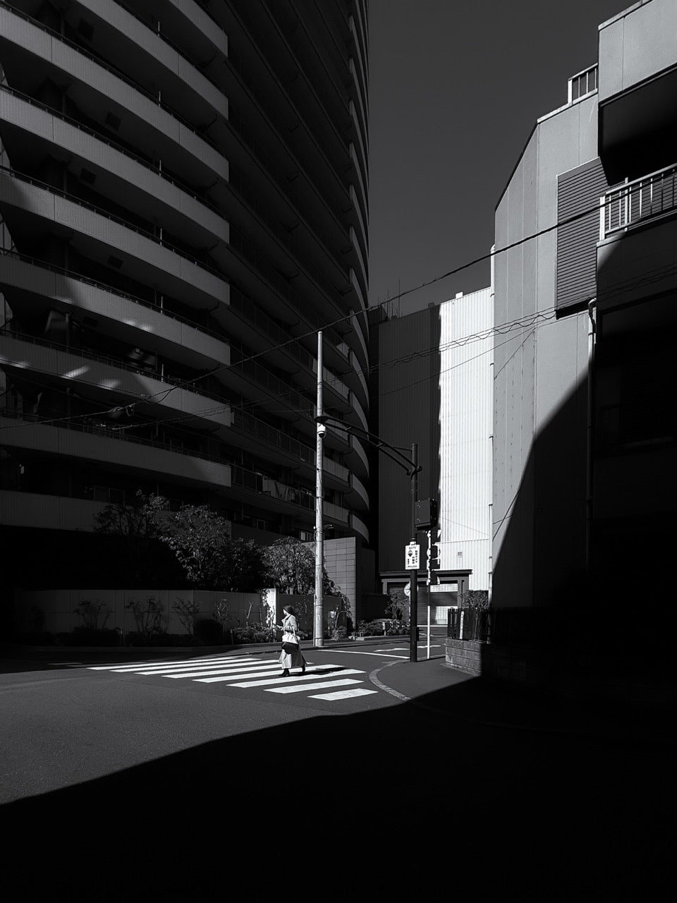 7 June | (Intermediate) Mobile Photography Workshop: Thematic (Street Monochrome)