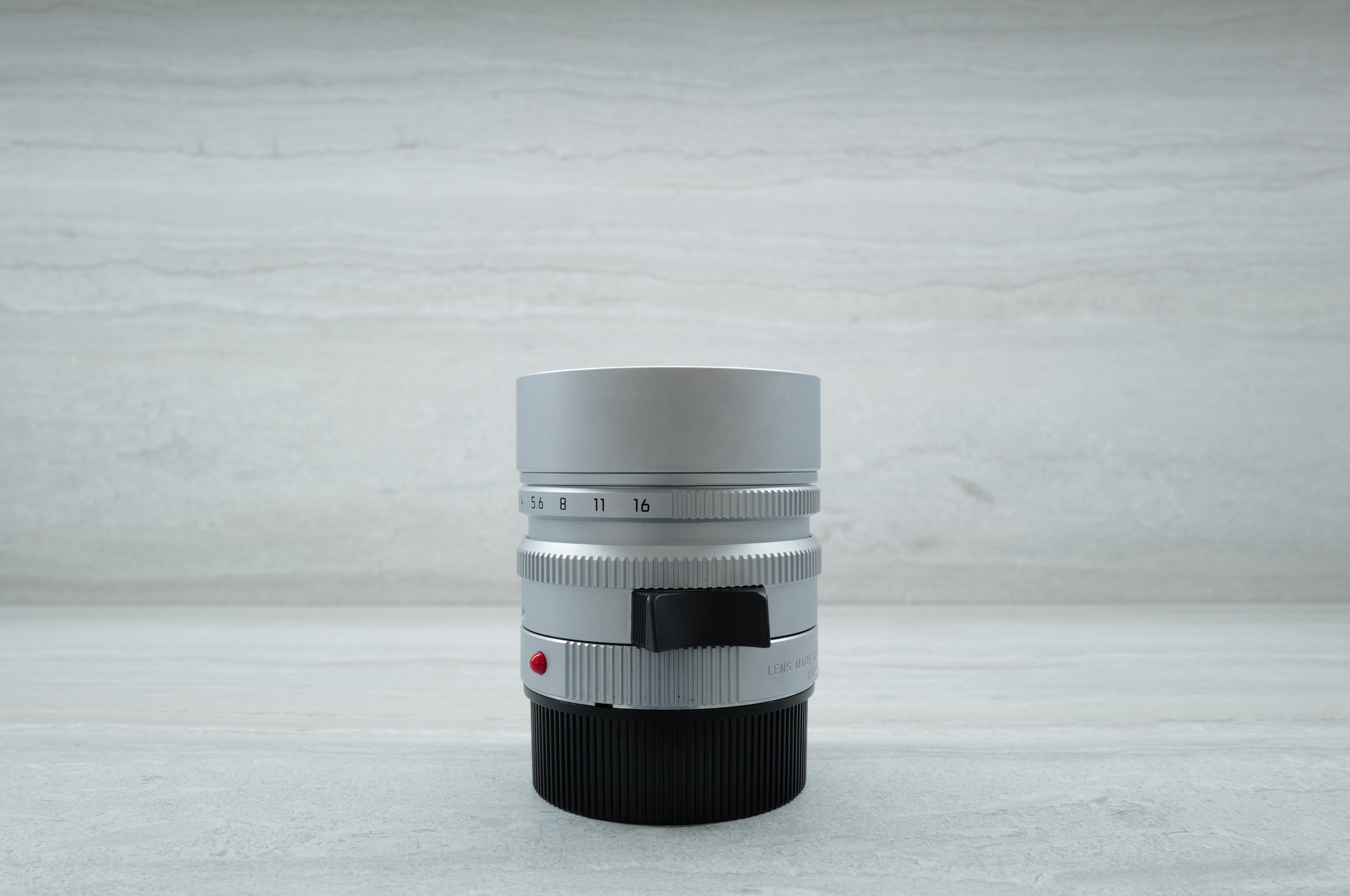 (Pre-Owned) Leica Summilux-M 50mm f1.4 Silver SN-4245299