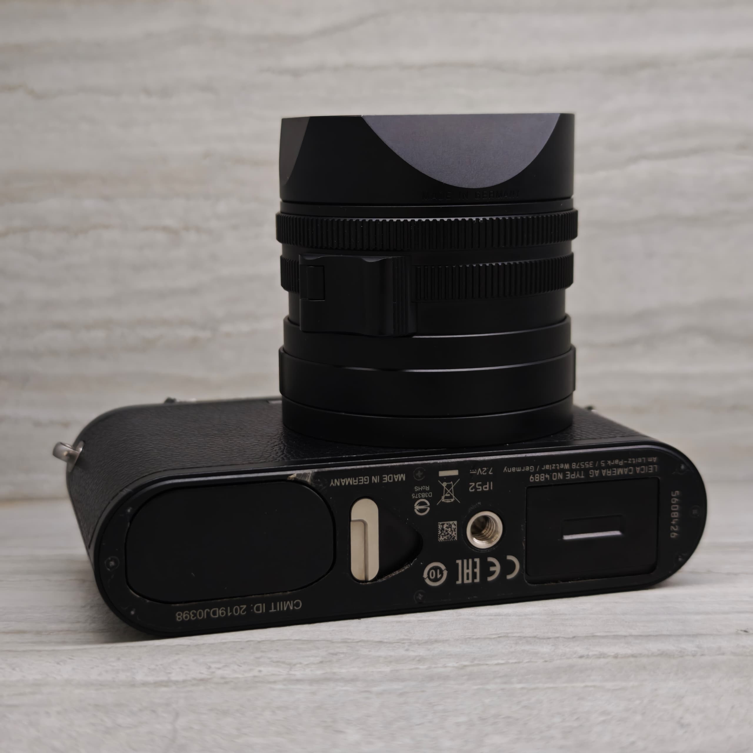 (Pre-Owned) 19056 LEICA Q2 MONOCHROM