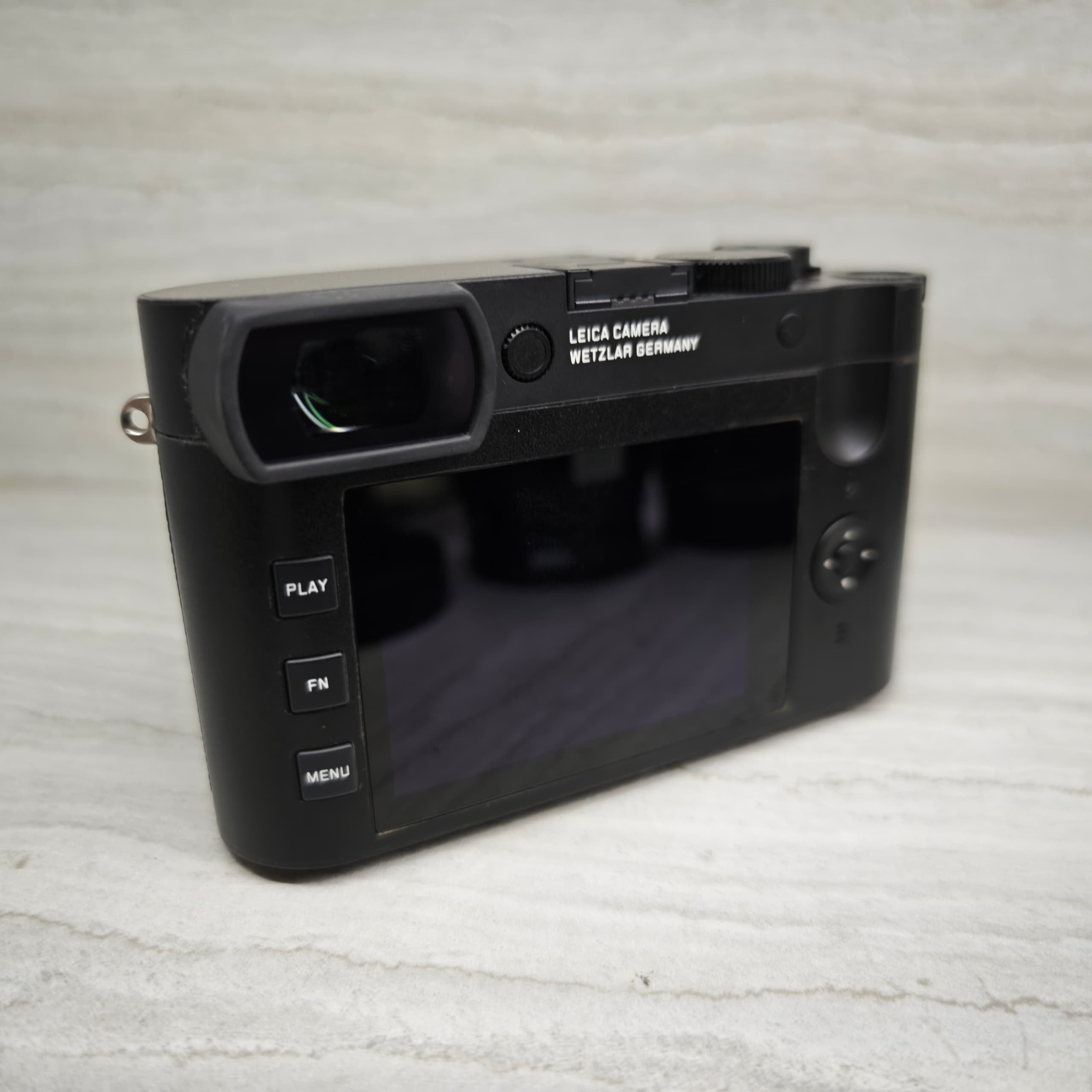 (Pre-Owned) 19056 LEICA Q2 MONOCHROM