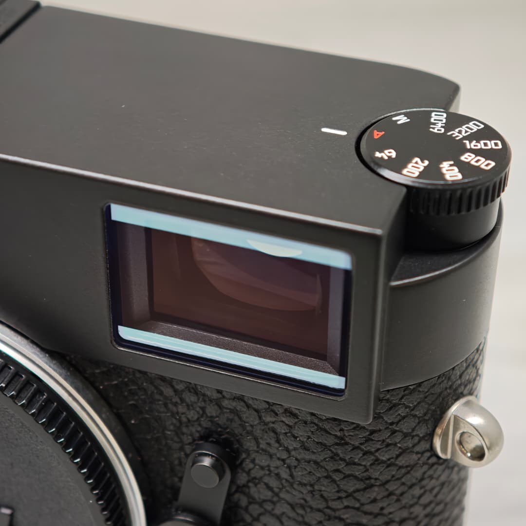 (Pre-Owned) 20200 M11 BLACK