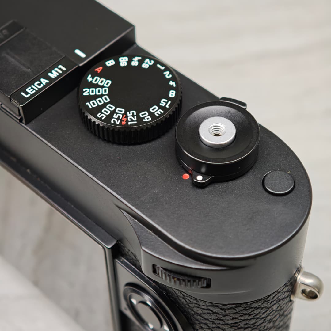 (Pre-Owned) 20200 M11 BLACK