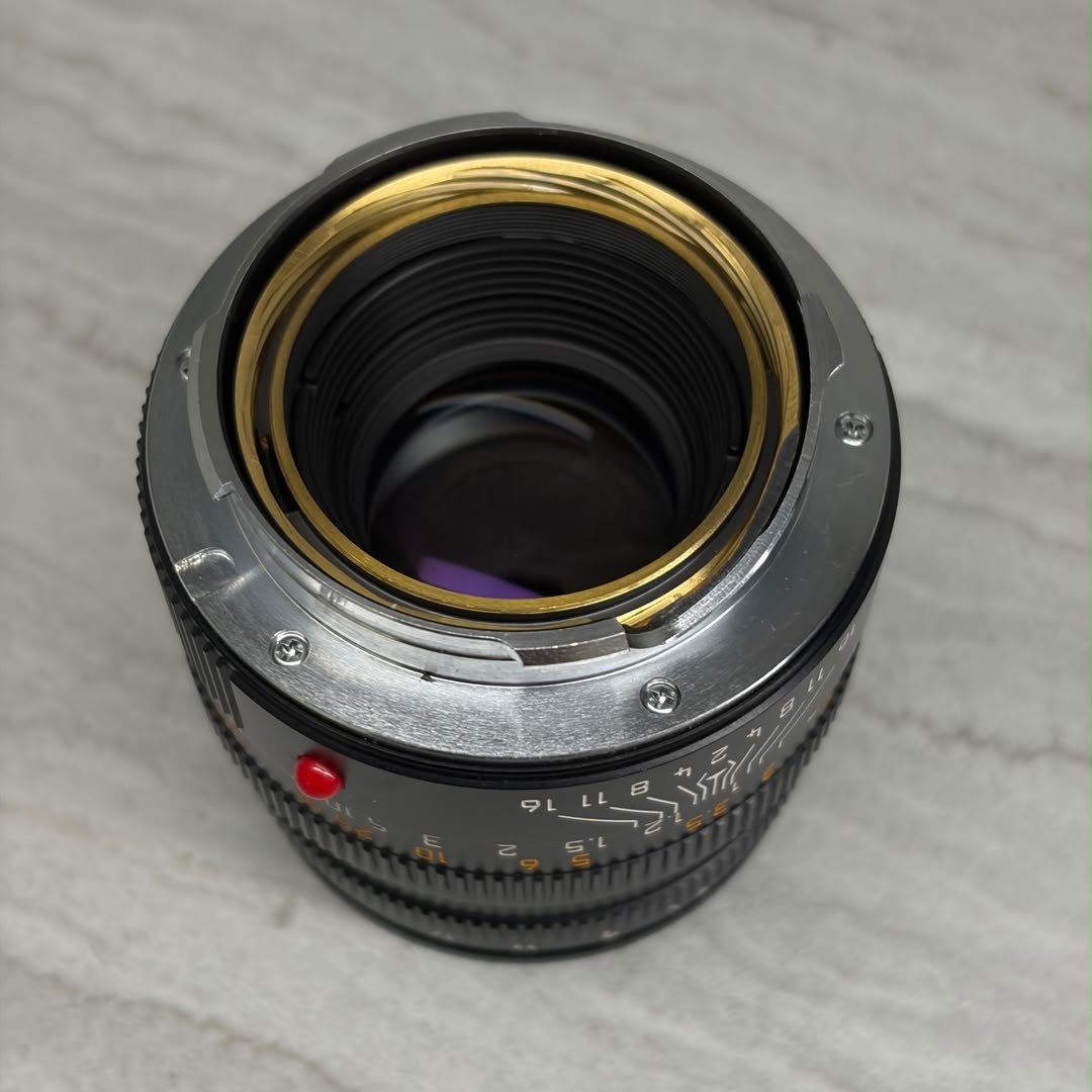 (Pre-Owned) 11826 LEICA SUMMICRON 50MM F2 BLACK