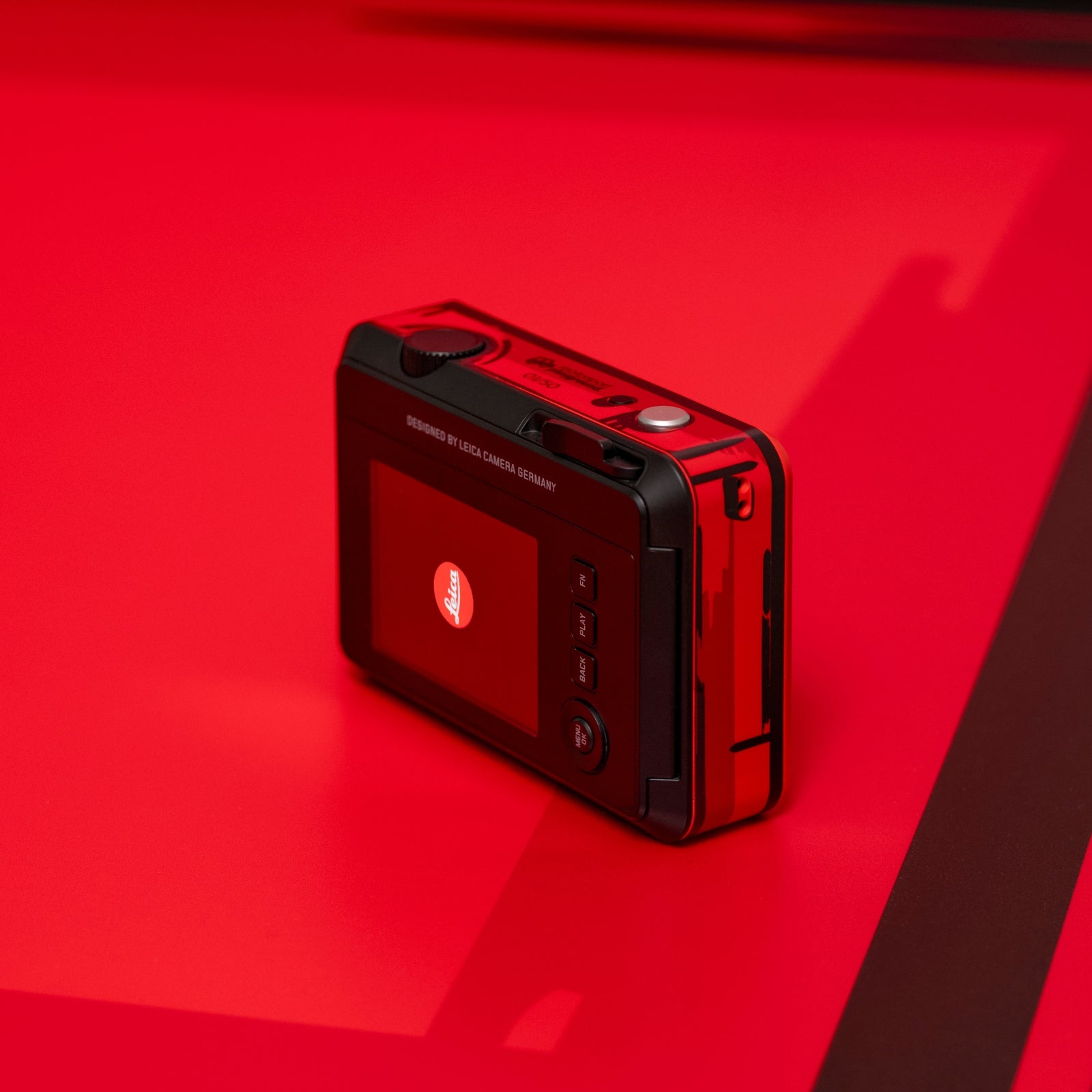 Leica SOFORT 2, Sketch Flex Edition (Red)