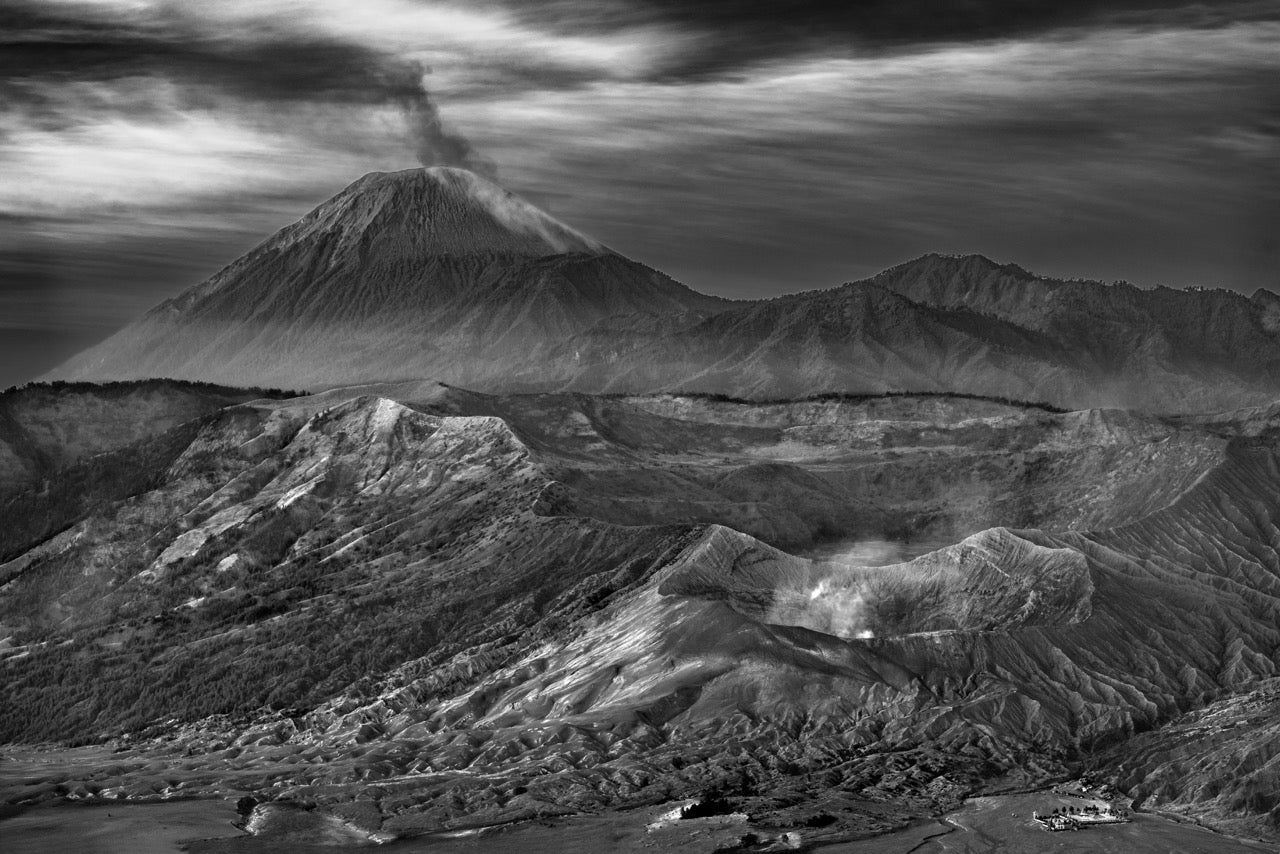 [Sold Out] 26 - 29 Sep | Travel with Leica: Bromo in Mono with Adam Seow
