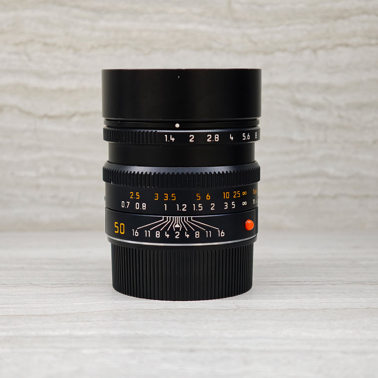(Pre-Owned) 11891- Leica Summilux-M 50mm f1.4 Black