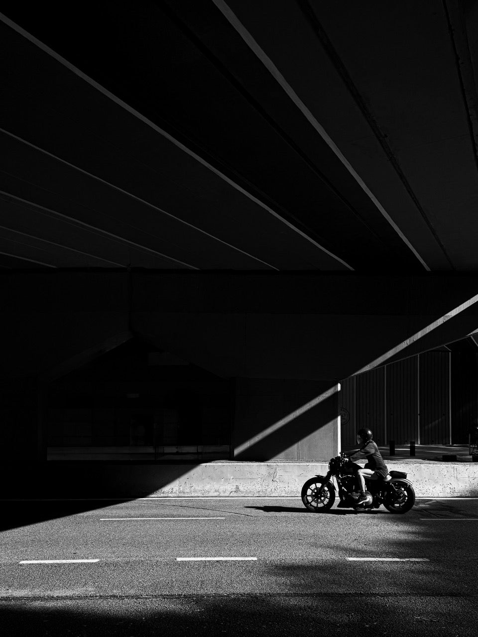 7 June | (Intermediate) Mobile Photography Workshop: Thematic (Street Monochrome)