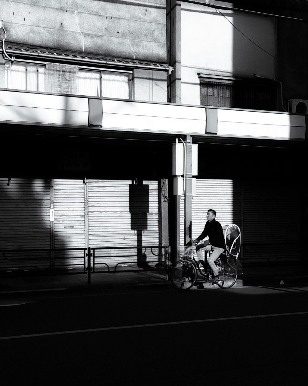 7 June | (Intermediate) Mobile Photography Workshop: Thematic (Street Monochrome)