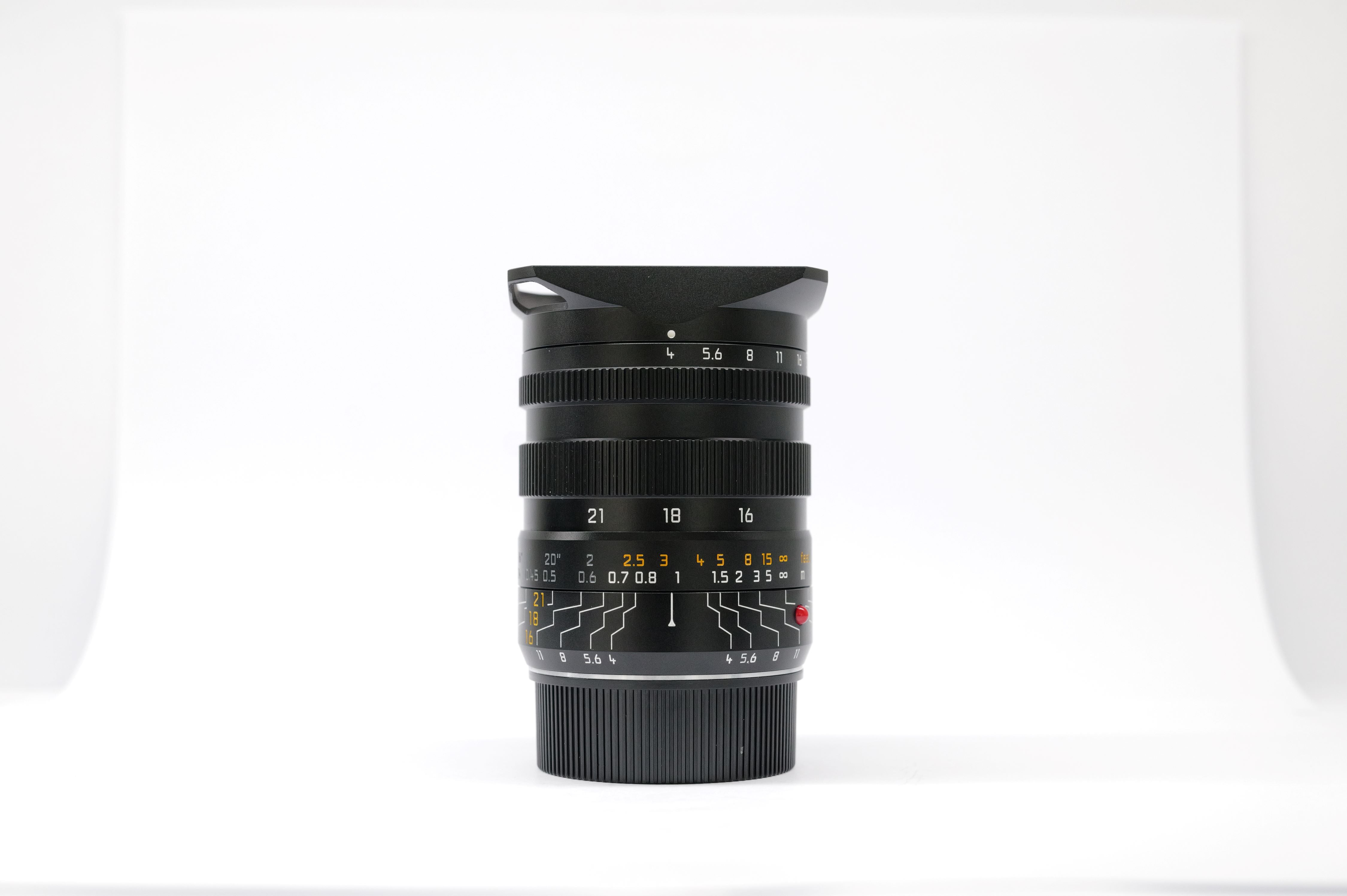 (Pre-Owned) LEICA Set TRI-ELMAR-M16-18-21mm f/4 with Univ. WA finder M