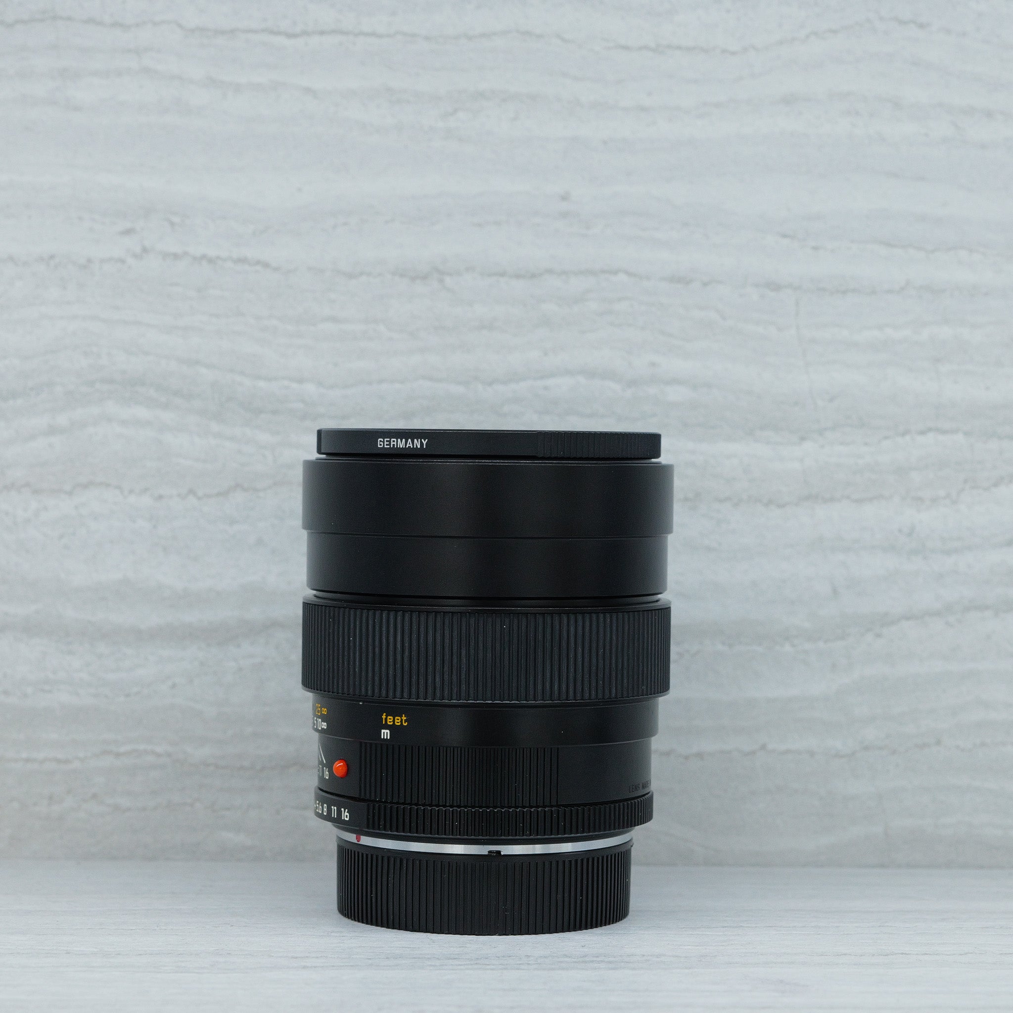 (Pre-Owned) 11144- Leica Summilux-R 35mm f1.4