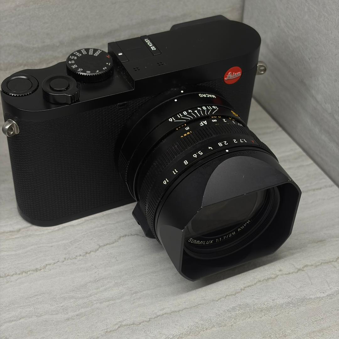 (Pre-Owned) 19051 LEICA Q2 & ACCESSORIES