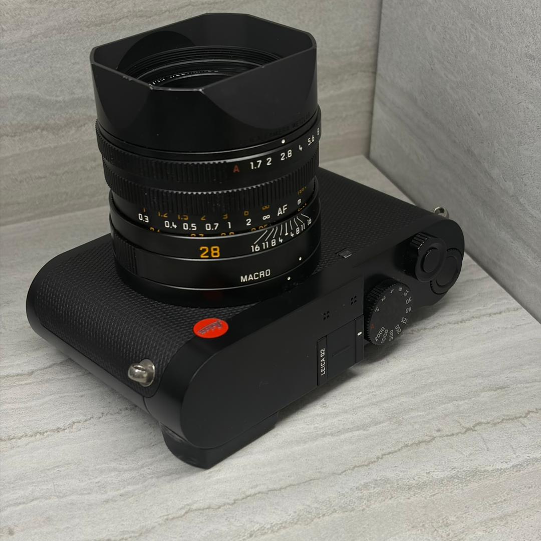 (Pre-Owned) 19051 LEICA Q2 & ACCESSORIES