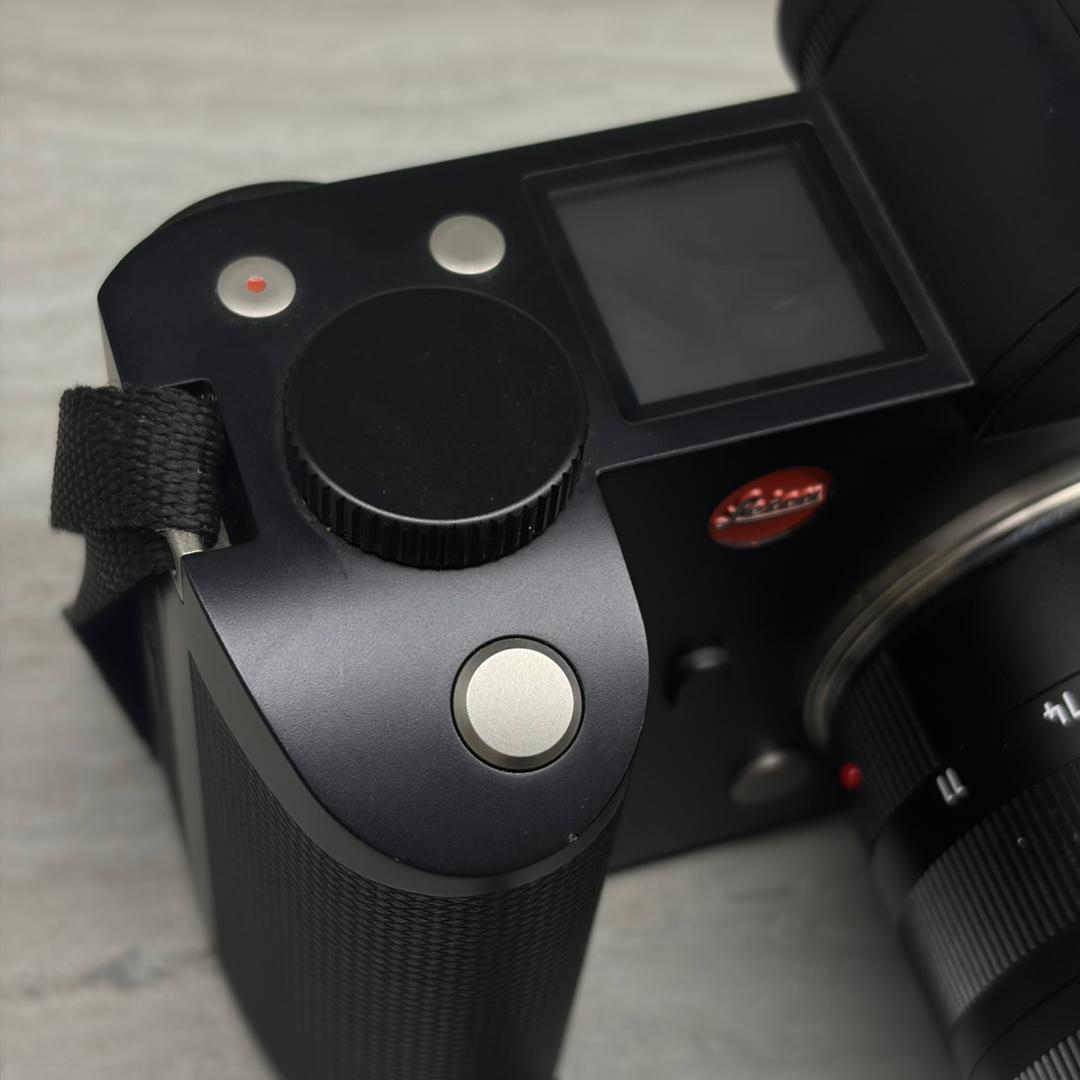 (Pre-Owned) 10850 LEICA SL TYP601