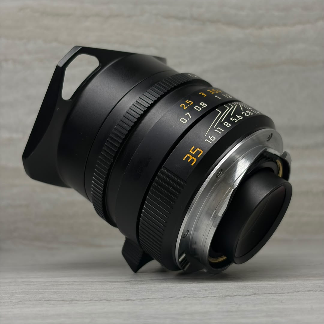 (Pre-Owned) 11663 LEICA SUMMILUX 35MM F1.4 ASPH FLE V1