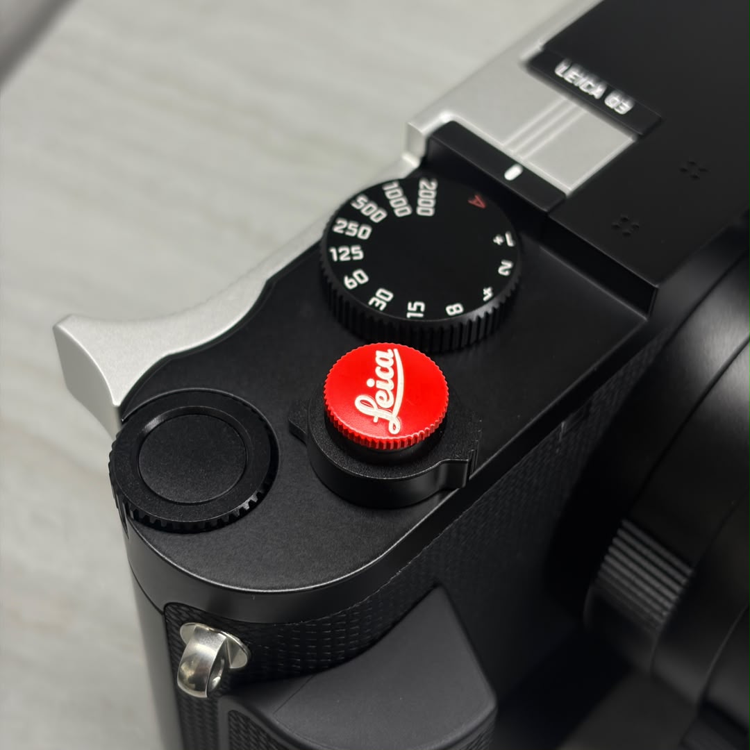 (Pre-Owned) LEICA Q3 BLACK WITH ACCESSORIES
